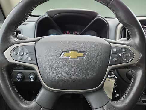 Used 2022 Chevrolet Colorado Z71 AWD/4WD image 24