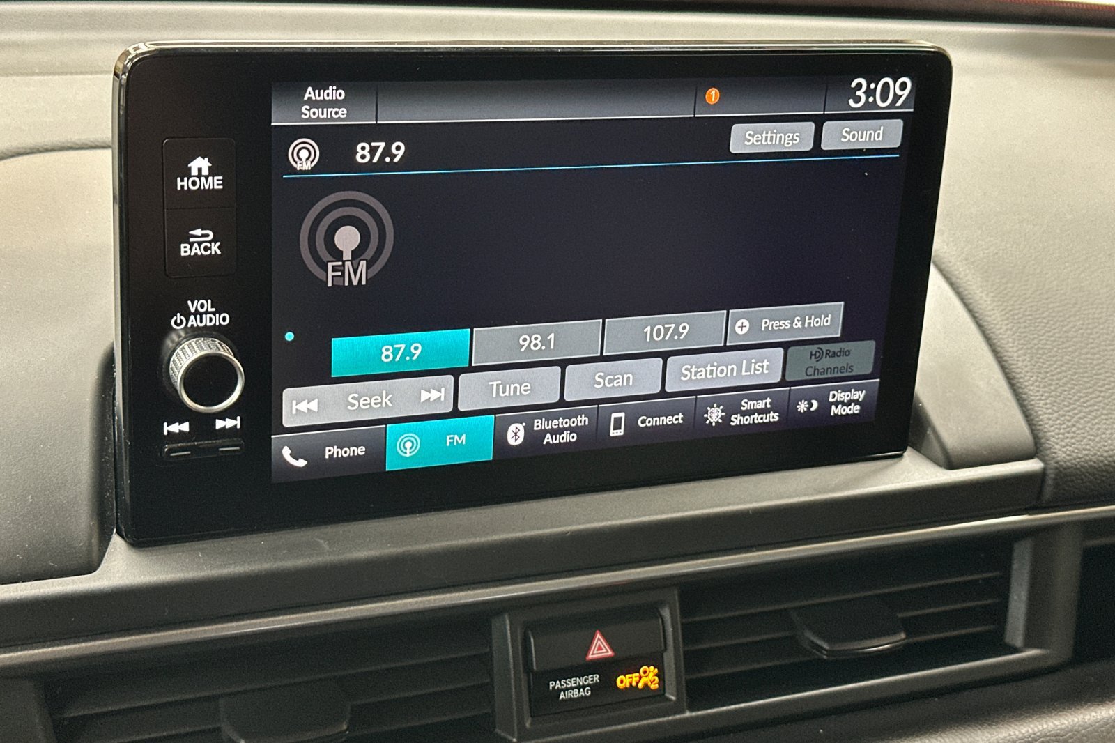 Used 2024 Honda Pilot EX-L image 25