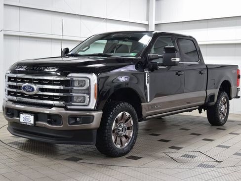 Used 2023 Ford F250 King Ranch image 3