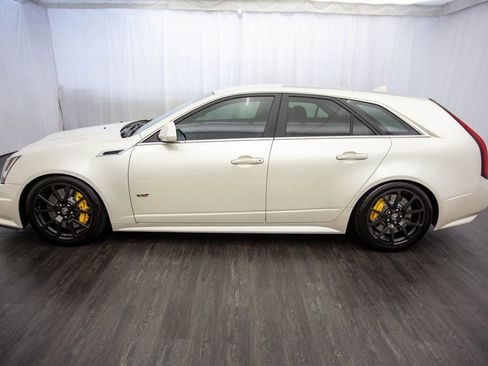 Used 2011 Cadillac CTS V image 7