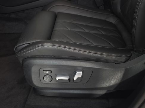 New 2026 BMW X5 xDrive40i w/ M Sport Package image 28