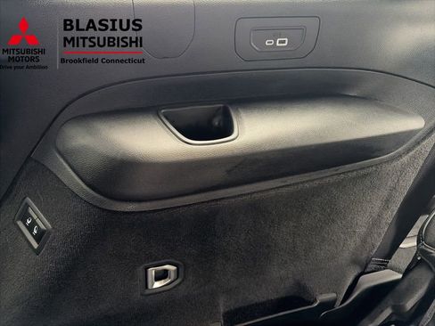 Used 2023 Jeep Grand Cherokee L Overland w/ Luxury Tech Group IV image 34