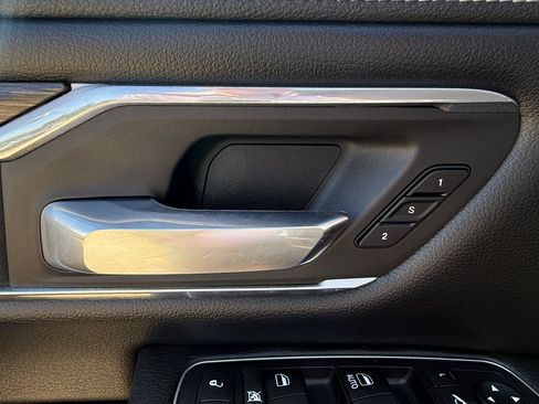 Used 2019 RAM 1500 Laramie AWD/4WD image 85