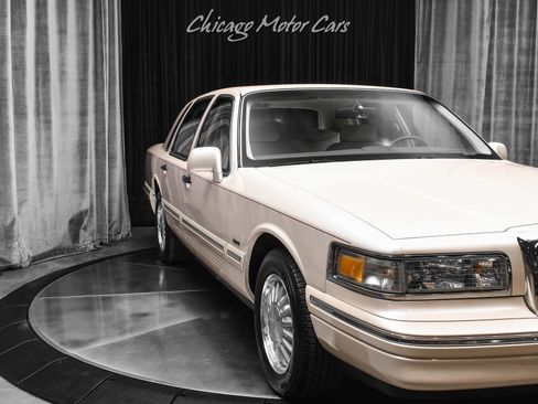 Used 1997 Lincoln Town Car Cartier image 44