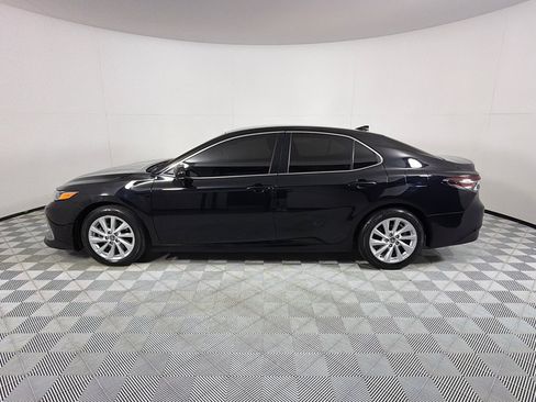 Used 2023 Toyota Camry LE FWD image 8