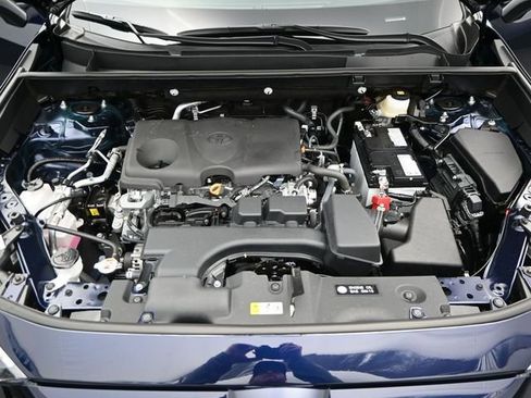 Used 2025 Toyota RAV4 XLE w/ Convenience Package image 18