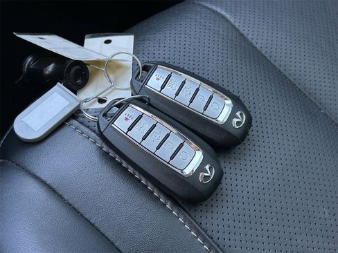 Certified 2023 INFINITI QX60 Luxe w/ Vision Package image 36