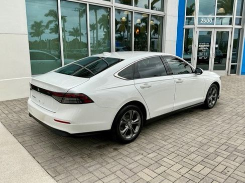 Used 2023 Honda Accord EX image 6