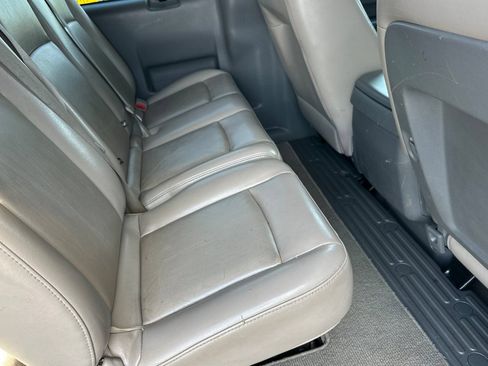Used 2019 Nissan NV 3500 SL RWD image 18