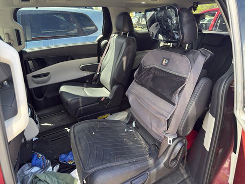 Used 2024 Kia Carnival SX Prestige FWD image 9