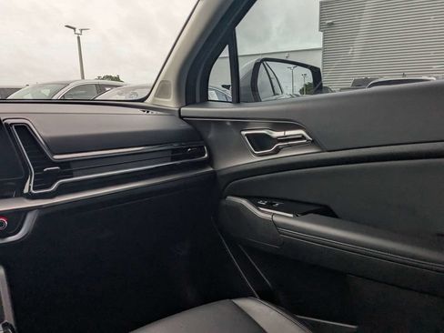 Used 2025 Kia Sportage SX FWD image 15