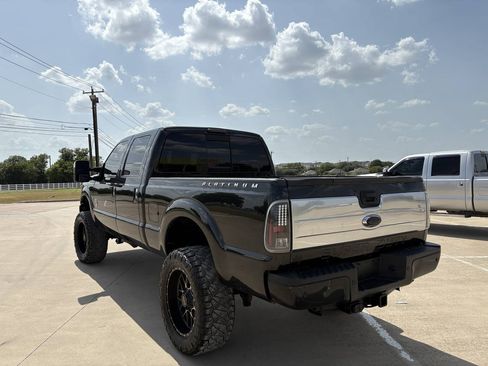 Used 2015 Ford F250 Platinum w/ FX4 Off-Road Package AWD/4WD image 3