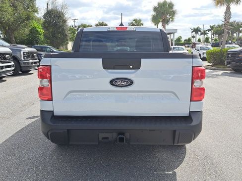 New 2025 Ford Maverick XL image 8