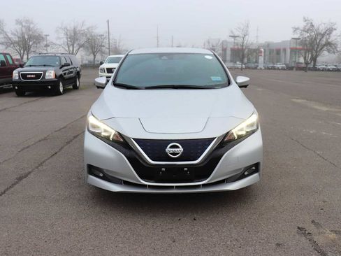 Used 2021 Nissan Leaf SV w/ SV Technology Package image 2