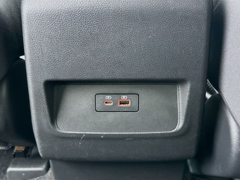 Used 2023 Nissan Frontier SV RWD image 15