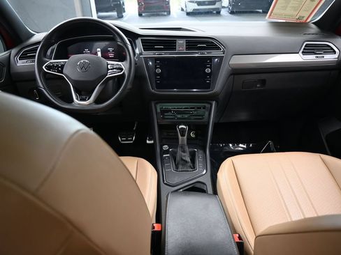 Used 2024 Volkswagen Tiguan SE R-Line FWD image 39