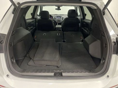 Used 2022 Chevrolet Equinox LT image 25