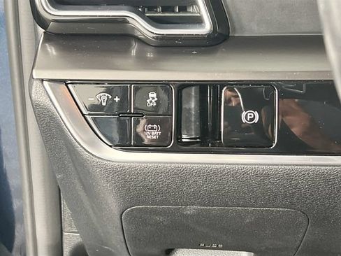 Used 2023 Kia Sportage EX AWD/4WD image 11