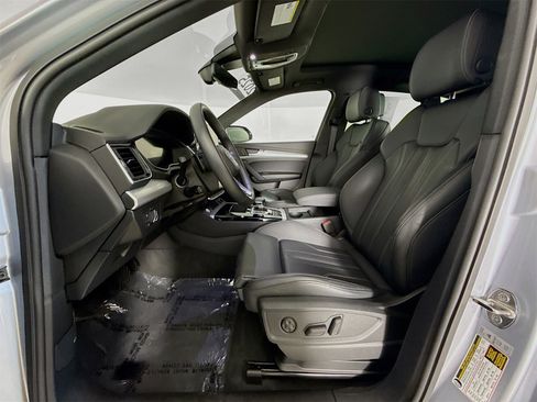 Certified 2025 Audi Q5 2.0T Premium image 20