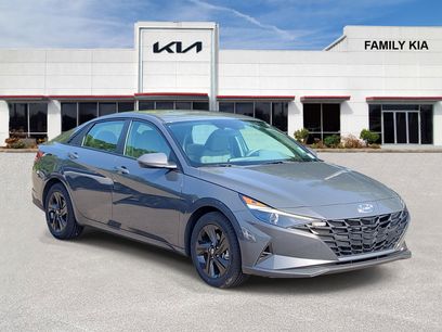 Used 2023 Hyundai Elantra Blue