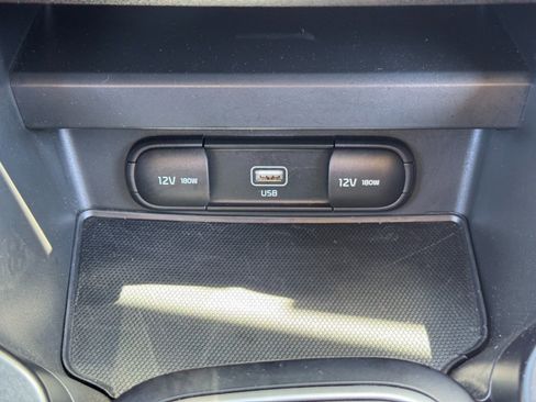 Used 2021 Kia Soul LX image 25