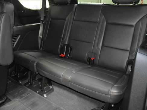 Used 2025 Chevrolet Tahoe High Country AWD/4WD image 43
