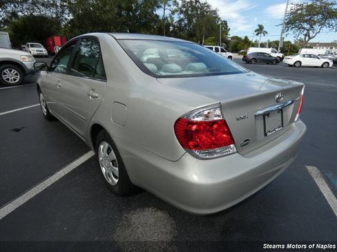 Used 2006 Toyota Camry LE image 9