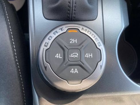 New 2026 Ford Bronco Badlands AWD/4WD image 30