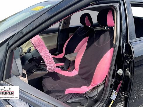 Used 2020 Hyundai Elantra SE w/ Cargo Package (C1) image 23