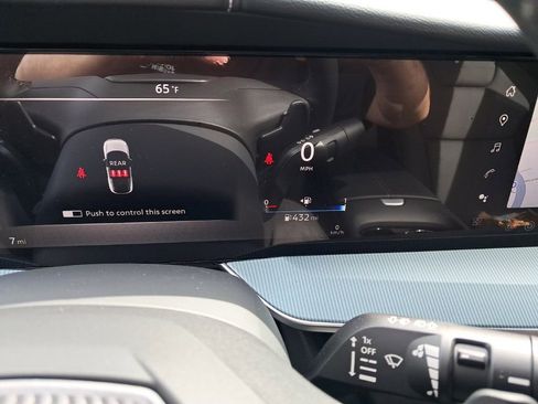 New 2025 Nissan Murano SL image 17