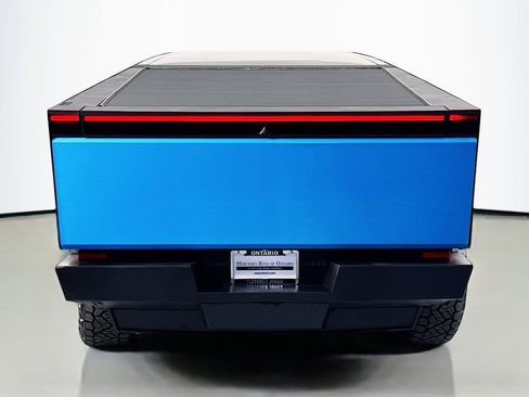 Used 2024 Tesla Cybertruck AWD Crew Cab image 3