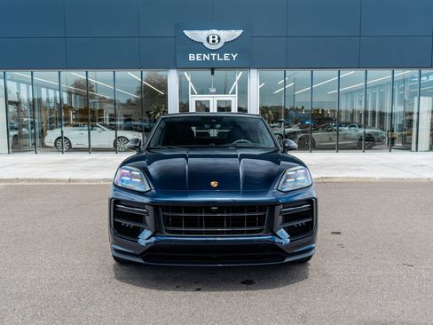 Used 2024 Porsche Cayenne Turbo GT AWD/4WD image 20