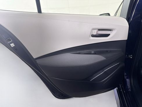 Used 2022 Toyota Corolla LE FWD image 25