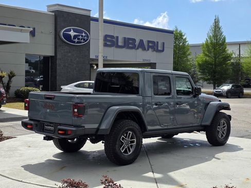 Used 2025 Jeep Gladiator Mojave w/ Convenience Group AWD/4WD image 5