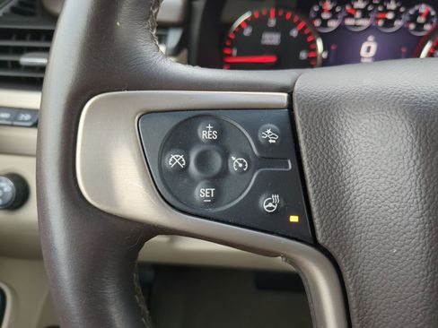 Used 2015 GMC Yukon Denali w/ Premium Package image 19