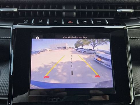 Used 2024 Jeep Grand Cherokee L Laredo RWD image 20