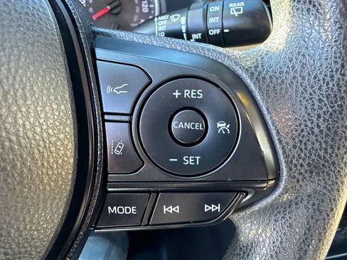 Used 2019 Toyota RAV4 XLE w/ Convenience Package image 32