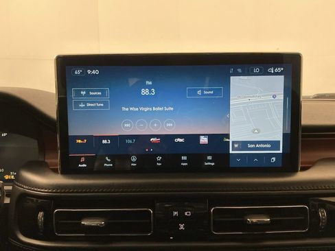 Used 2022 Lincoln Nautilus Reserve AWD/4WD image 11