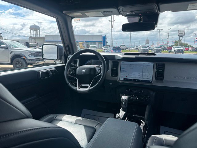 Used 2024 Ford Bronco Outer Banks AWD/4WD image 15