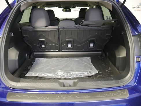 Used 2024 Subaru Crosstrek 2.0i Premium AWD/4WD image 9