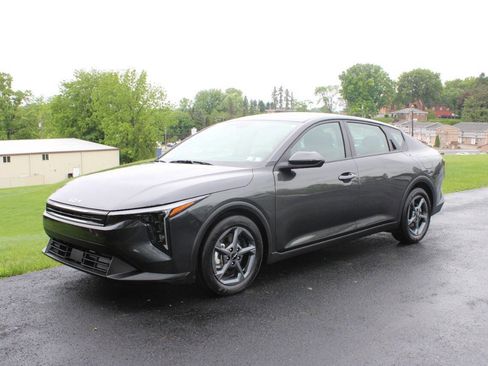 Used 2025 Kia K4 FWD image 3