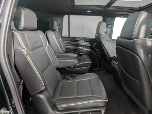 Used 2023 Cadillac Escalade ESV Sport AWD/4WD image 23