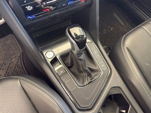Used 2024 Volkswagen Tiguan SE R-Line image 19