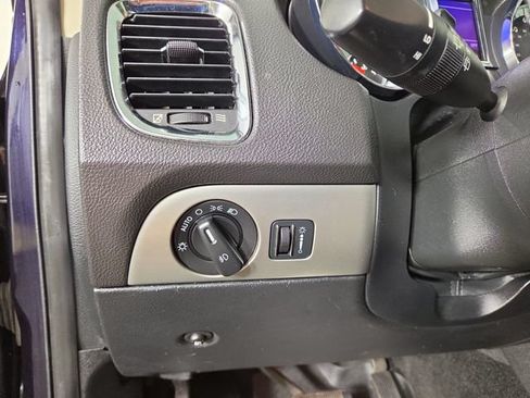 Used 2011 Dodge Durango Express AWD/4WD image 27