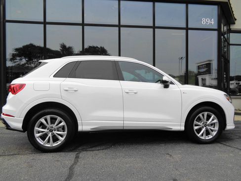 Used 2024 Audi Q3 2.0T Premium AWD/4WD image 4