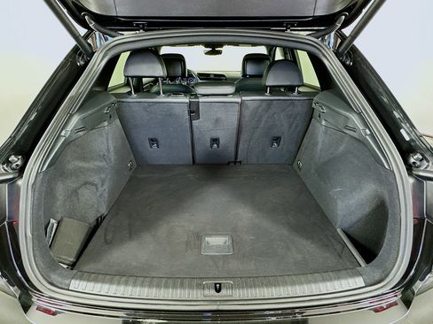 Used 2019 Audi Q3 2.0T Premium Plus image 25