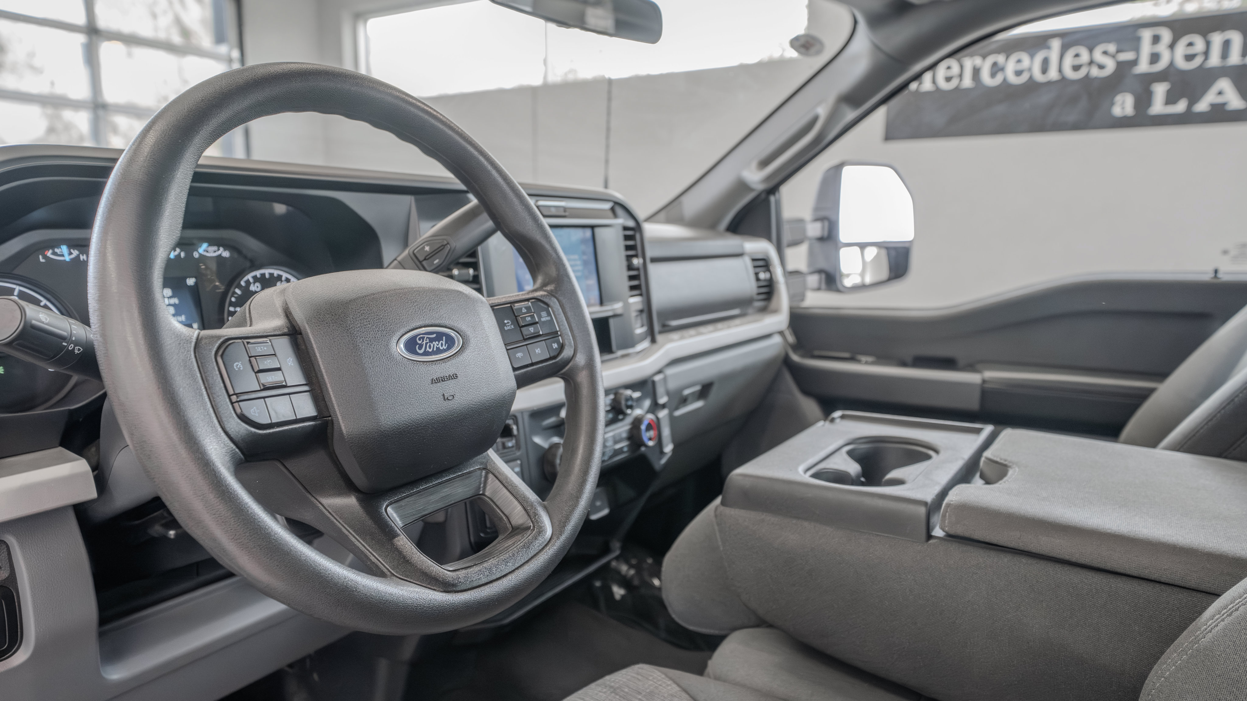 Used 2025 Ford F250 XLT AWD/4WD image 7
