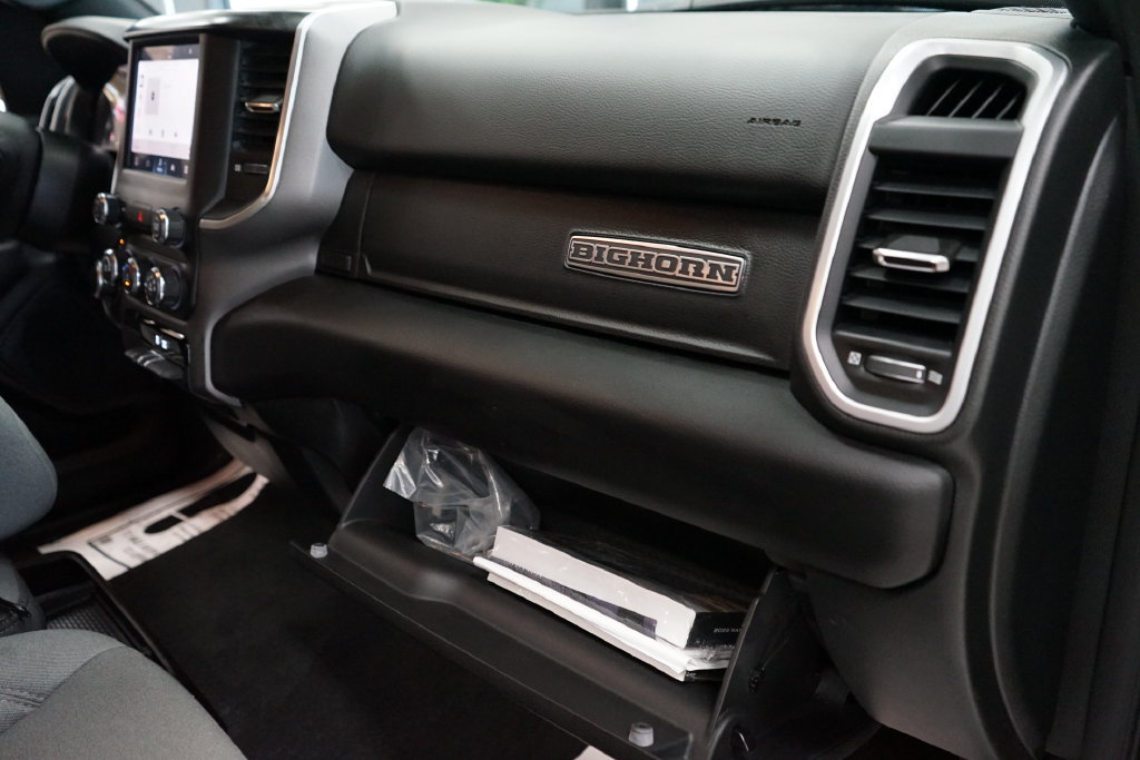 Used 2022 RAM 1500 Big Horn AWD/4WD image 44