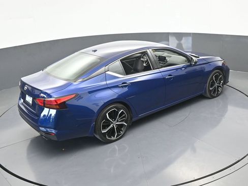 Used 2024 Nissan Altima 2.5 SR image 50