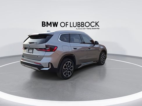 Used 2023 BMW X1 xDrive28i w/ Premium Package AWD/4WD image 8